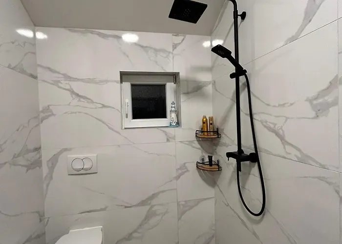 Leina Apartmán *